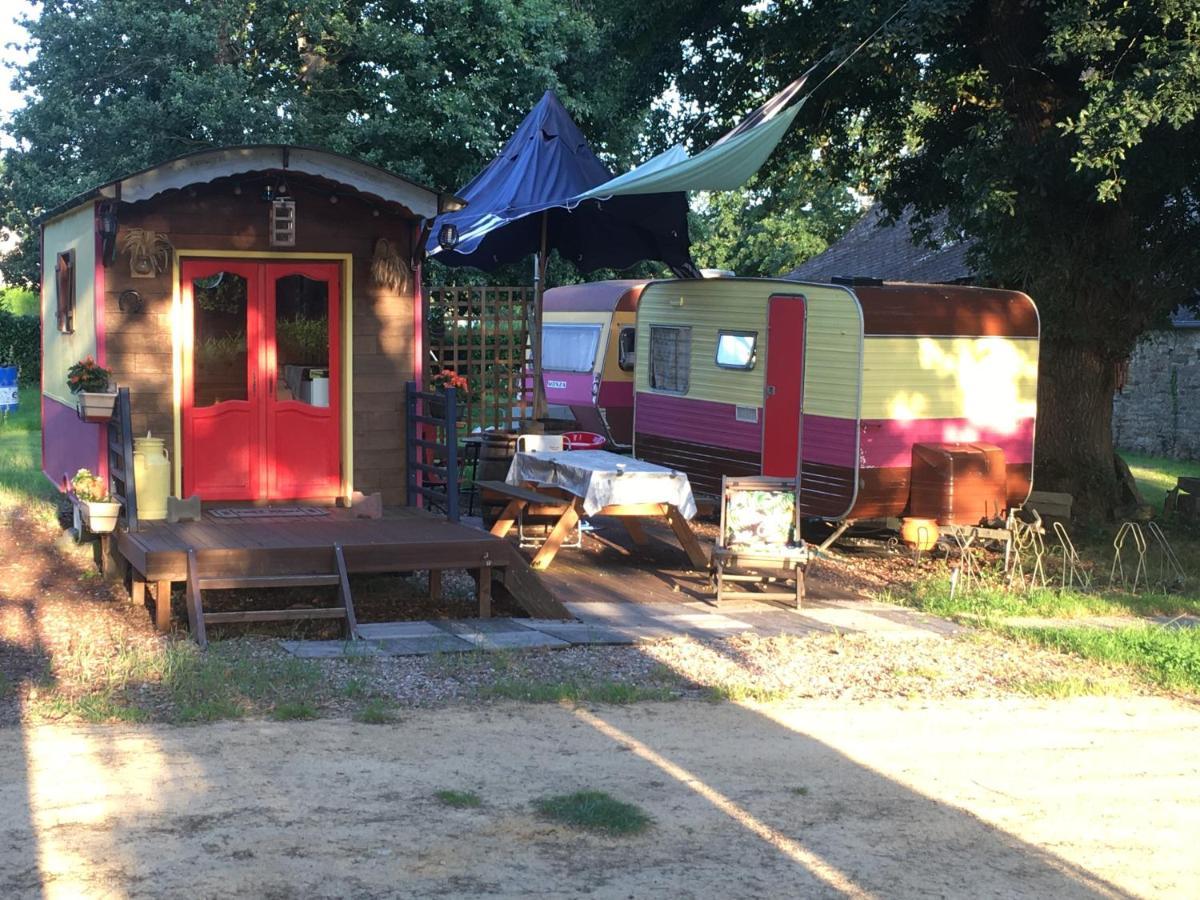 La Roulotte Chainoux Bains-sur-Oust Экстерьер фото