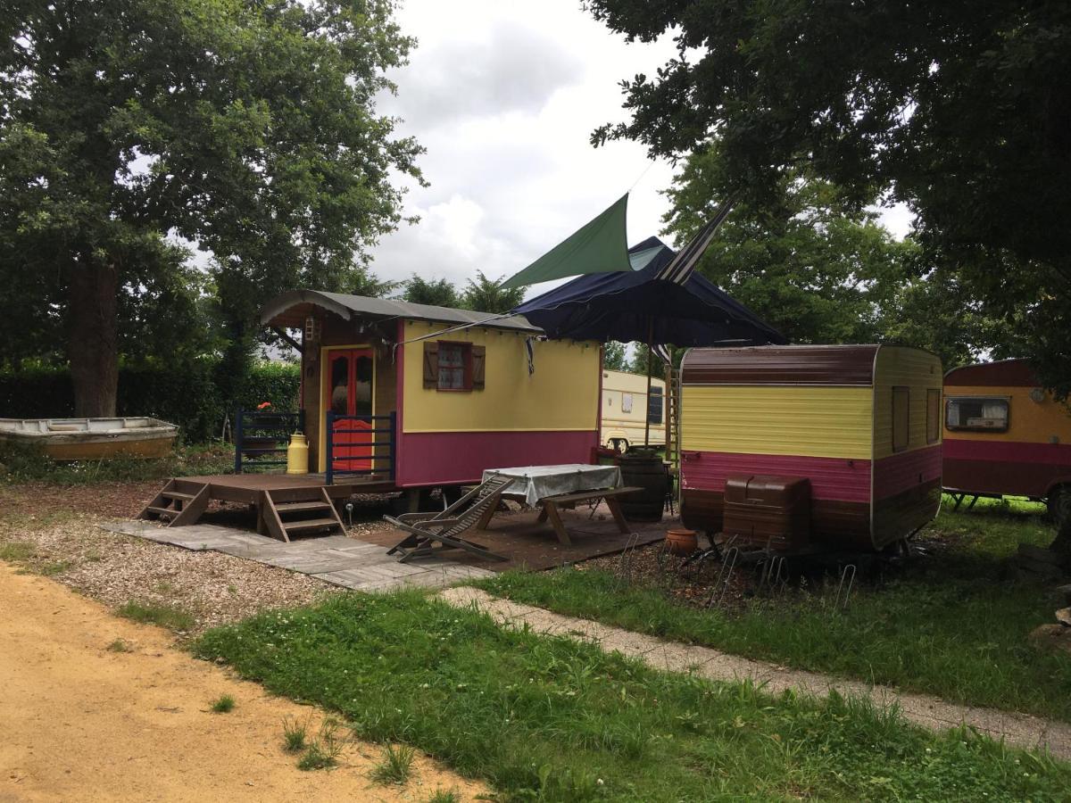 La Roulotte Chainoux Bains-sur-Oust Экстерьер фото